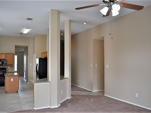 4th image of 737 Azalea Dr