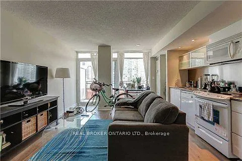 4K Spadina Ave #1010 — Photo 6