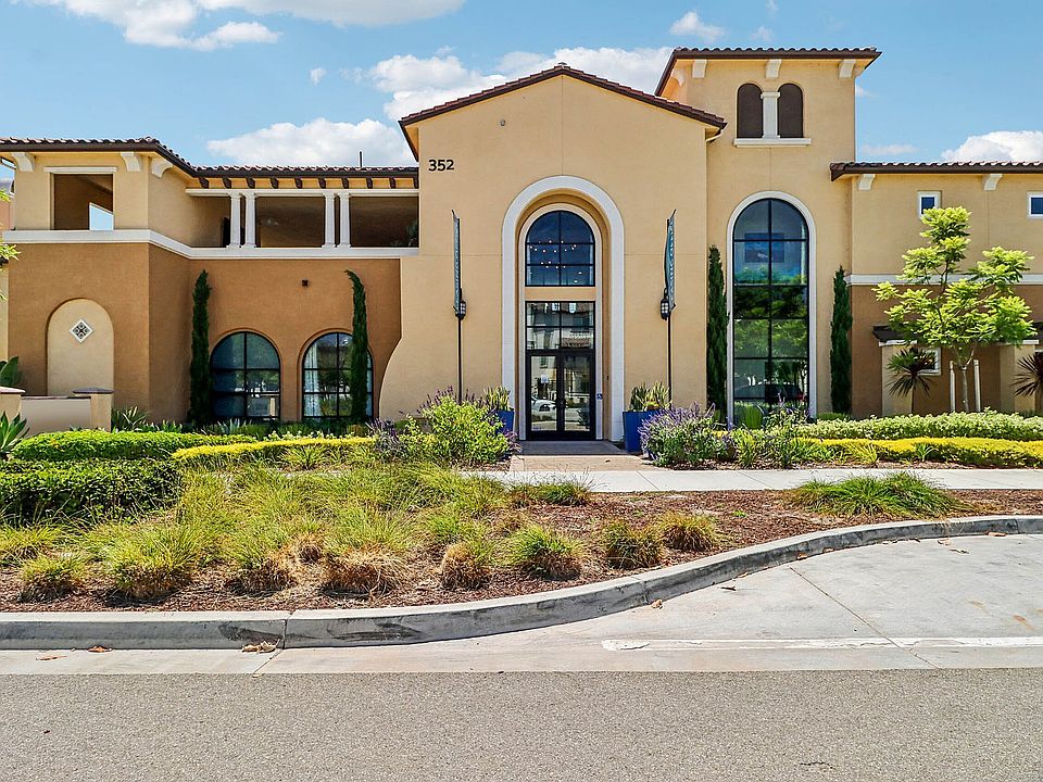 Leasing Office