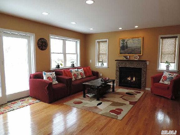 3rd image of 1242 Oakfield Ave