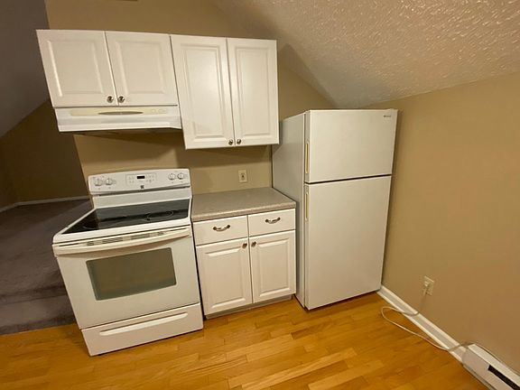 4th image of 354 Malta Ave
