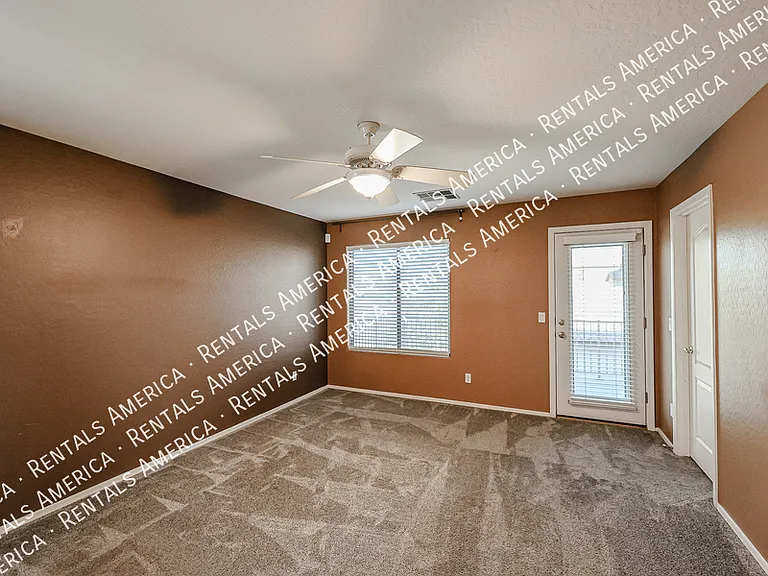 2614 W Florentine Rd — Photo 30
