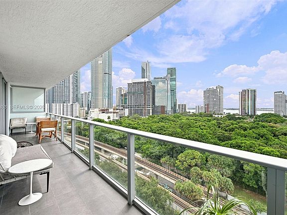 3rd image of 1600 SW 1st Ave APT 1103