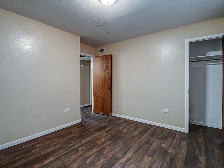 Arroyo Apartments — Photo 12