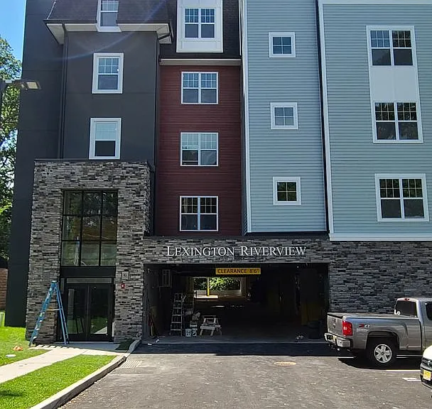 Lexington Riverview — Photo 10
