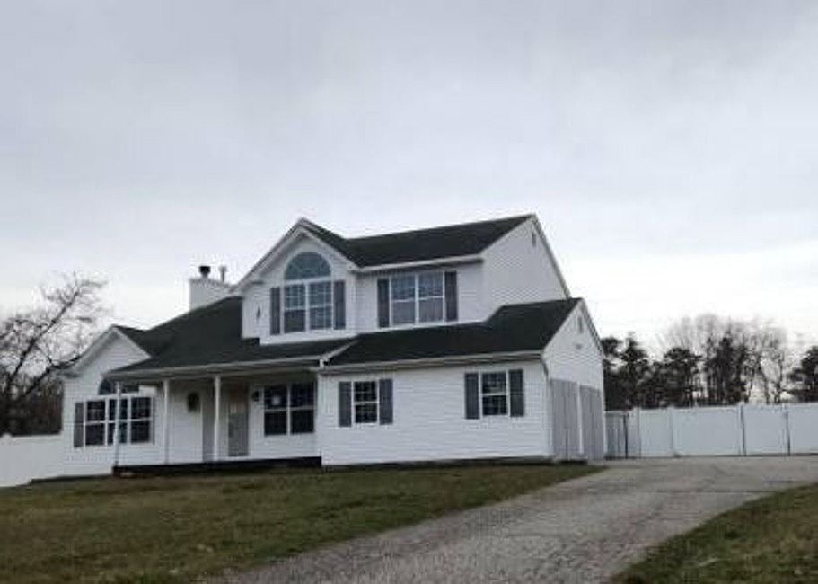 11 Bittersweet Ln, Center Moriches, NY 11934 Zillow