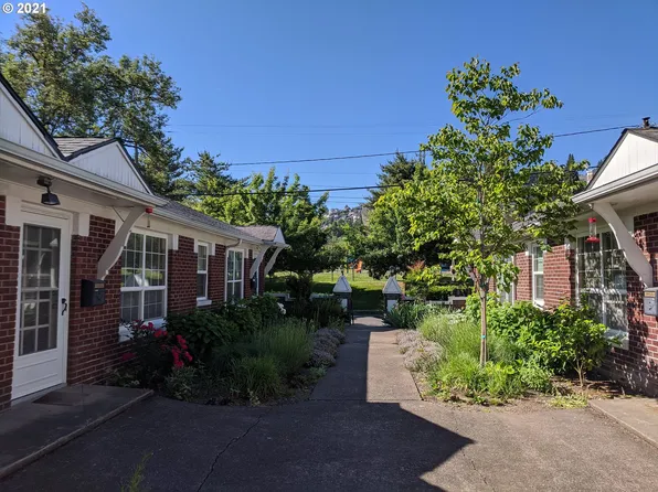 2613 NW Raleigh St Unit 29, Portland, OR 97210