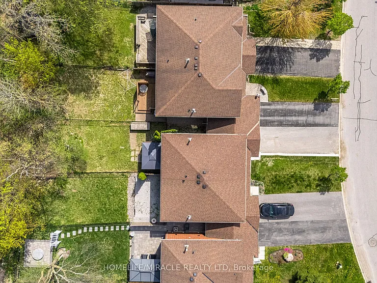 340 Dunsmore Ln — Photo 36