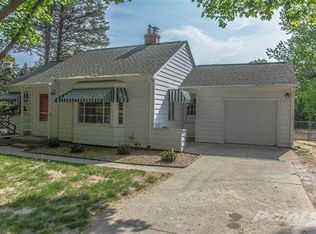 2810 N Maple Rd, Ann Arbor, MI 48103