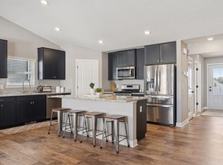 9290 62nd St S, Cottage Grove, MN 55016