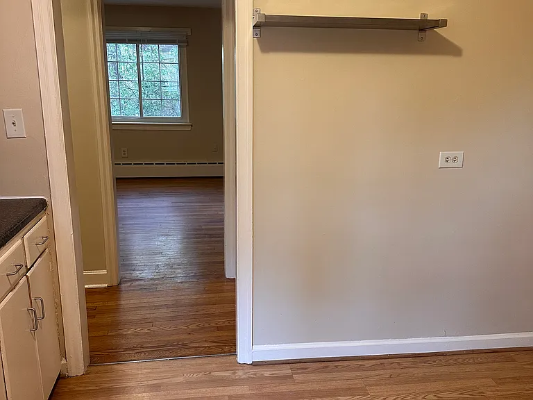 198 Kimberly Ave #7 — Photo 9
