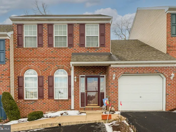 208 Barrington Dr, Reading, PA 19607