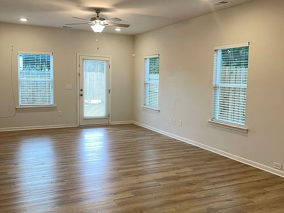 2nd image of 1492 Trellis Ct