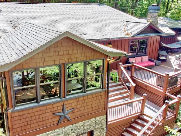 109 Agora Ln, Ellijay, GA 30540