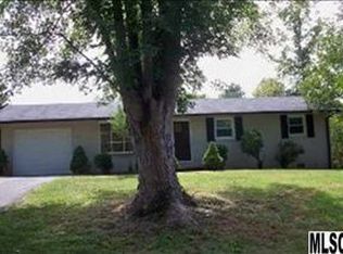 451 27th Avenue Cir NW, Hickory, NC 28601