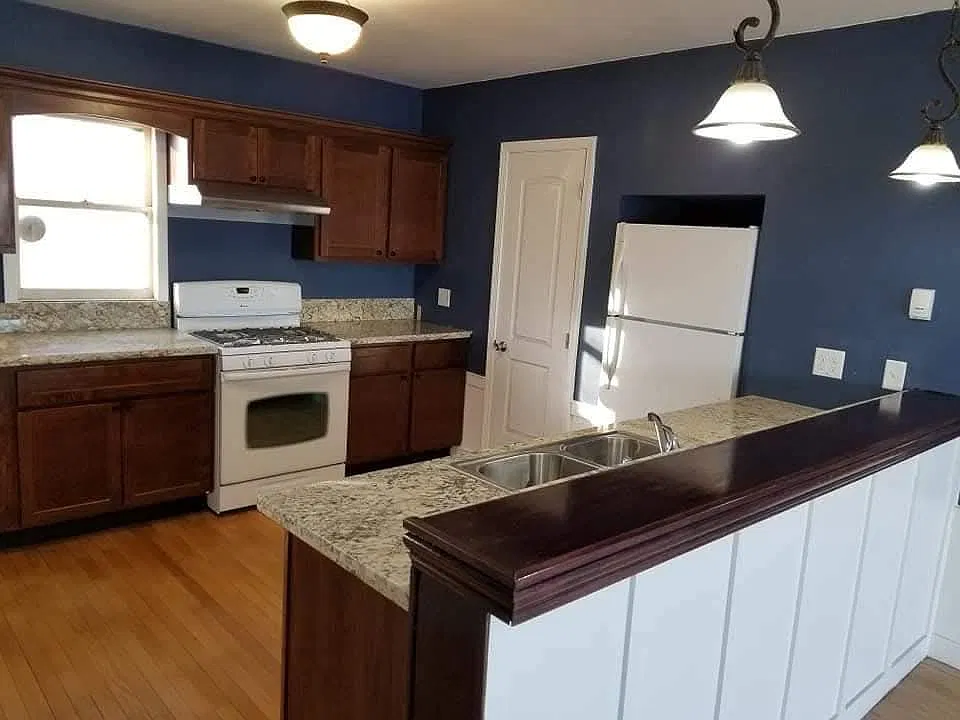 4 bed, 1428 sqft, $1,575 — Photo 4