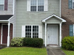 503 Springwood Dr, Jacksonville, NC 28546