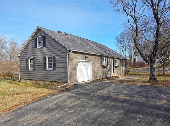 5th image of 2711 Bushkill Dr