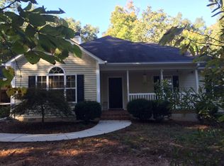 111 Candlestick Dr, Hull, GA 30646