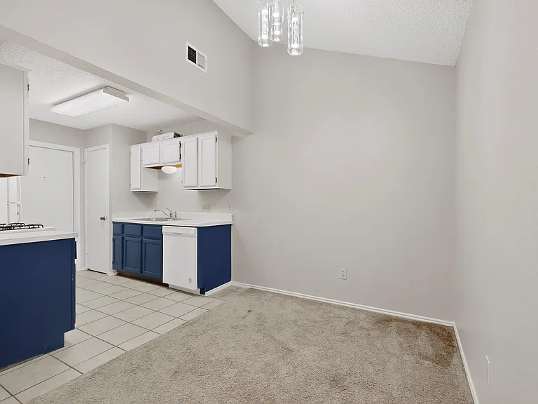 1113 Woodlief Trl — Photo 12