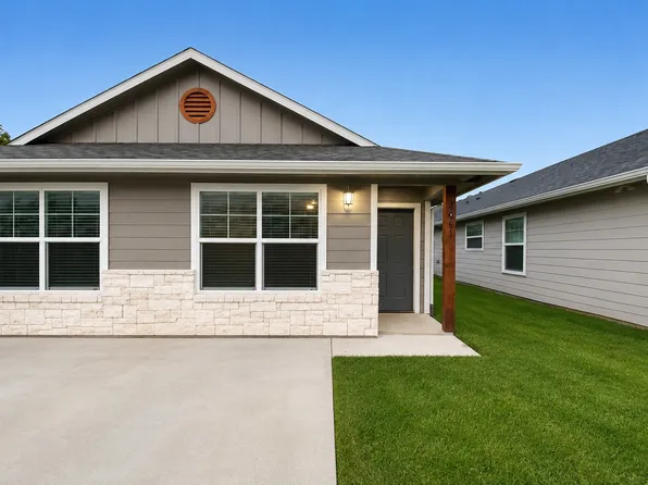 804 N Broughton St #804, Sherman, TX 75090