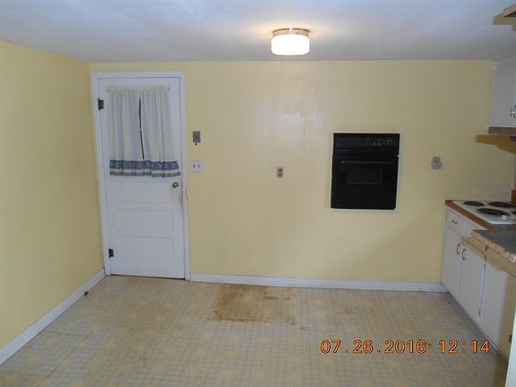 5th image of 6000 E Carolyn Dr