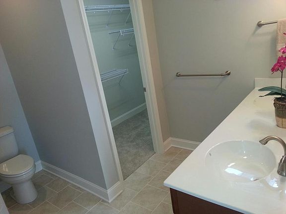 4th image of 53 Santo Ct