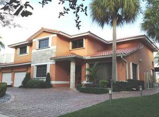 16463 NW 82nd Ave, Miami Lakes, FL 33016