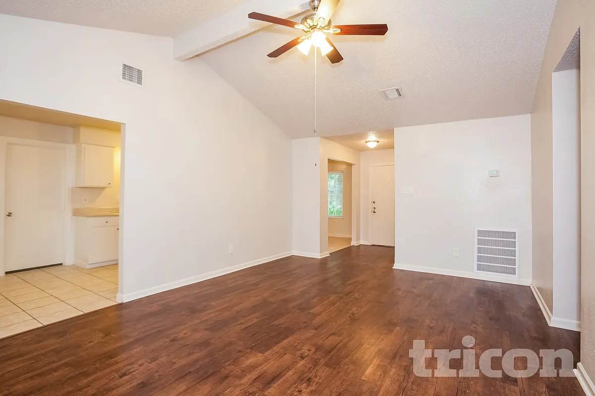 Building Photo - 22510 Leedstown Ln