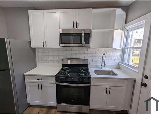 5th image of 2614 Cole St