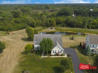 12 Forest View Dr, Hawthorn Woods, IL 60047