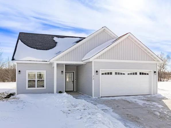 22 Spartan Circle Dr, Superior, WI 54880
