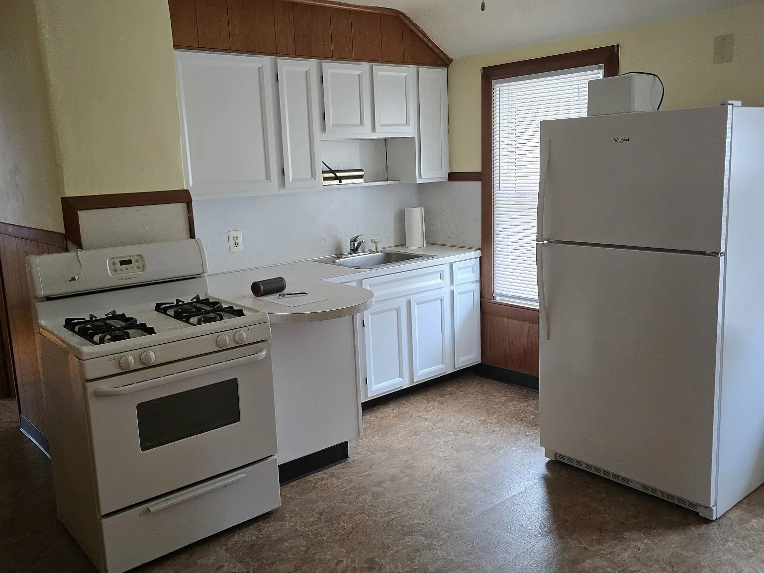 246 Mercer St — Photo 1