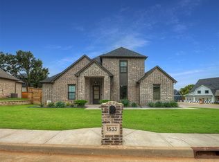 1533 Mason Ln, Edmond, OK 73034