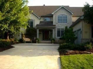 7052 Rob Roy Dr, Dublin, OH 43017