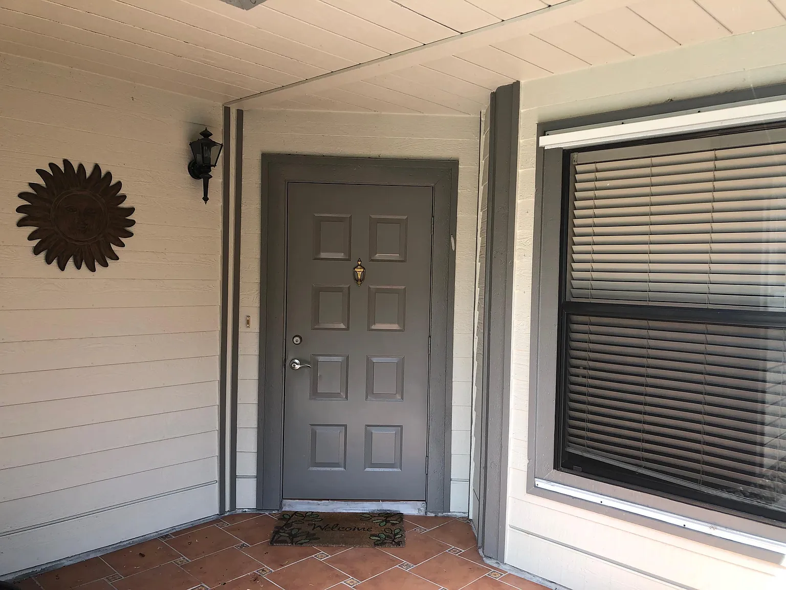 3 bed, 2.0 bath, 1406 sqft, $3,700 — Photo 3