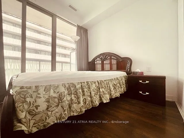 50 Charles St E #3305 — Photo 21