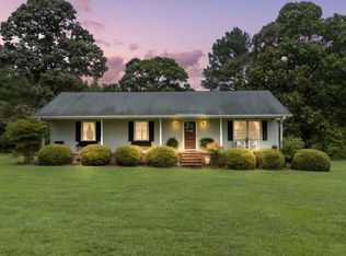 223 Isabel Ln, Raeford, NC 28376