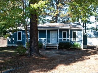 8600 Hunterstand Ct, North Chesterfield, VA 23237