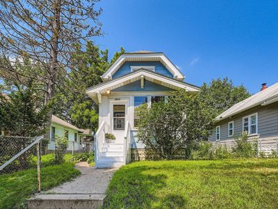 1611 Thomas Ave, Saint Paul, MN, 55104