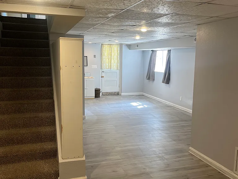 84 W Green St — Photo 26