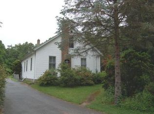 224 Chestnut Hill Rd, Millville, MA 01529