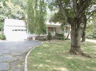3 Thoresen Rd, Warren, NJ 07059