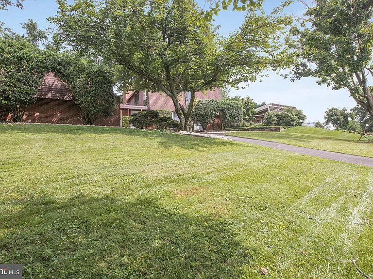 3406 Woodvalley Dr — Photo 68