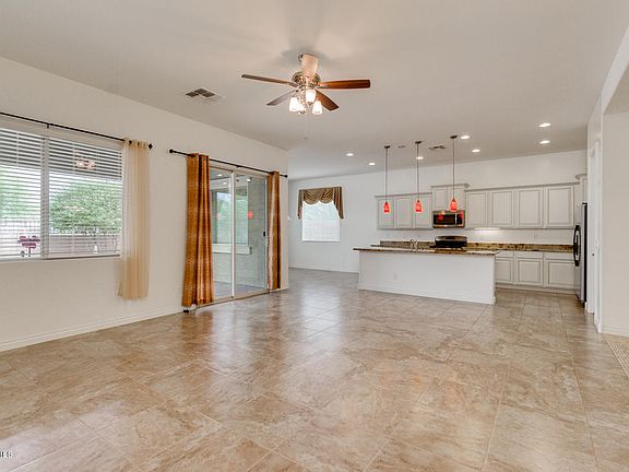 4th image of 2170 E La Costa Dr