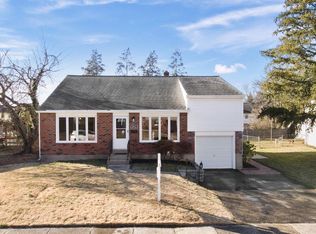 2933 Denise Rd, East Norriton, PA 19403