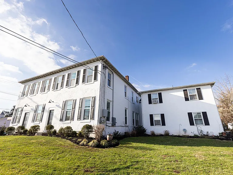 203 Gravel Pike #G — Photo 1