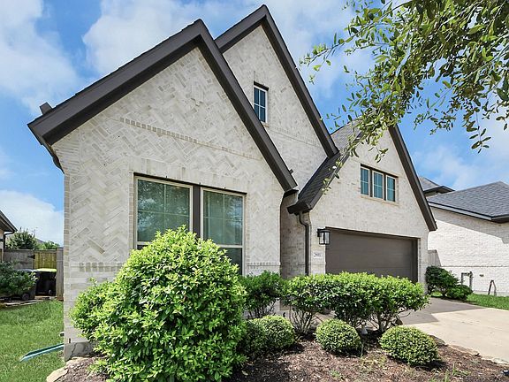 3rd image of 28911 Laurel Grove Ln
