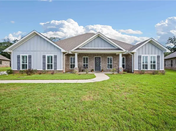 1667 Amelia Dr E, Mobile, AL 36695