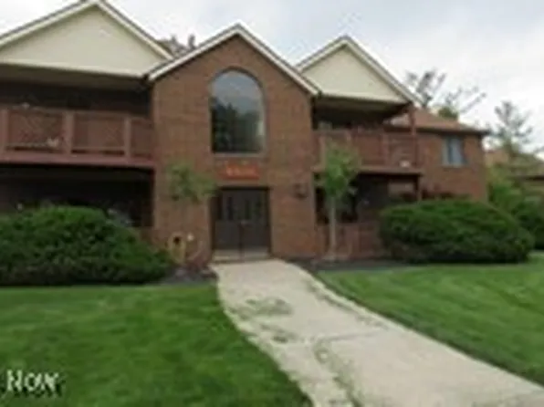 8595 Scenicview Dr #S105, Broadview Heights, OH 44147